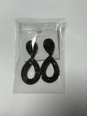 Black Crystal Teardrop Dangle Earrings - Unbranded